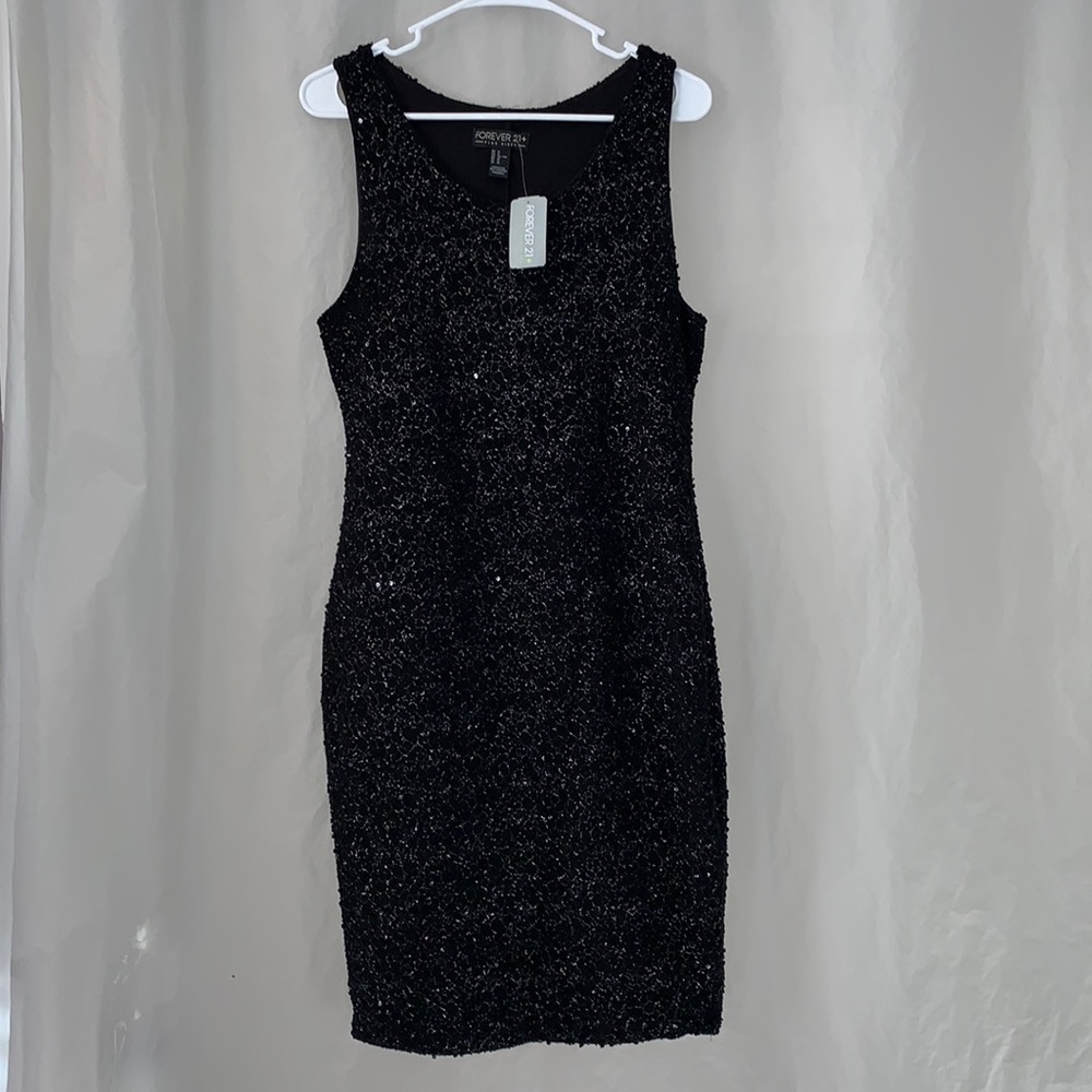 NWT 1x Sparkly Plus Size Mid Bodycon Dress